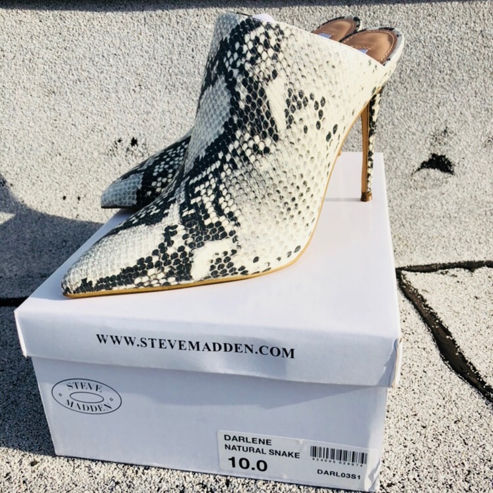 Steve Madden White leather mule (US 10)